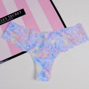 nwt VS PINK paisley bandana print no show thong